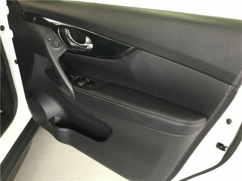X-TRAIL-16