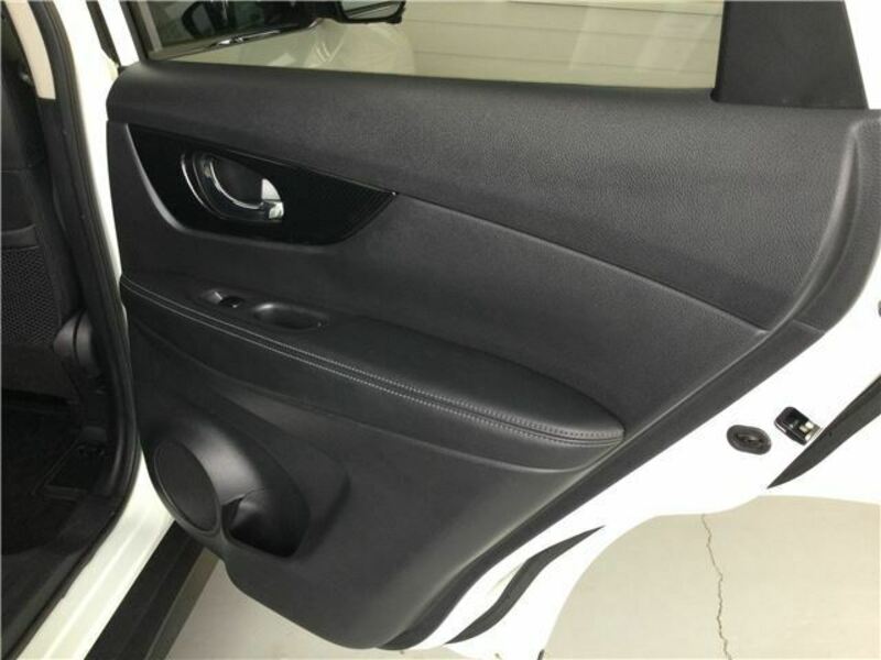 X-TRAIL-32