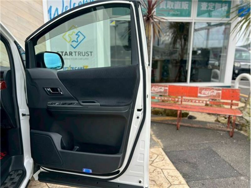 VELLFIRE-37