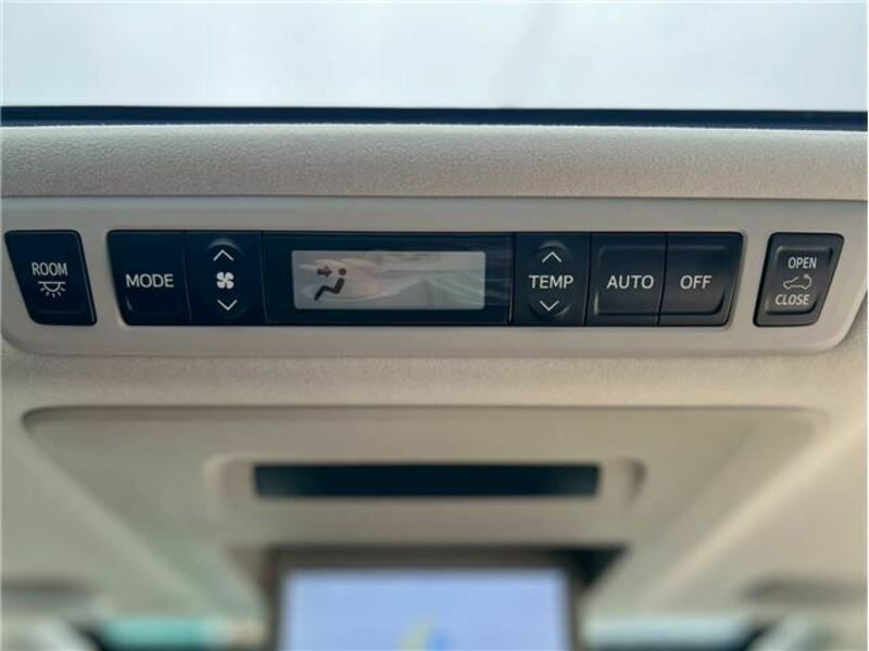 VELLFIRE-41