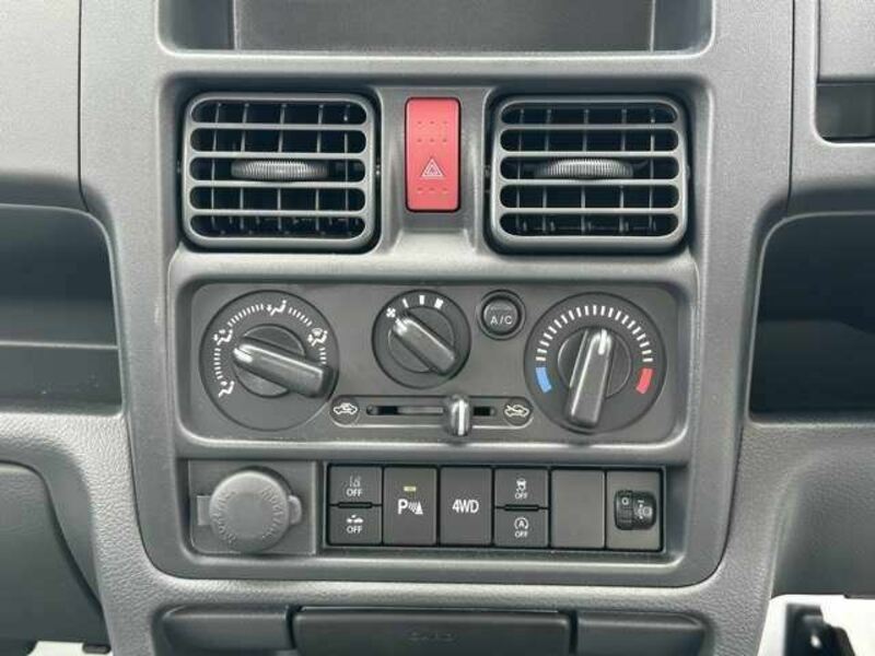 MINICAB TRUCK