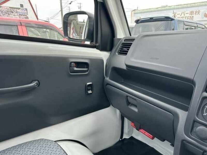 MINICAB TRUCK