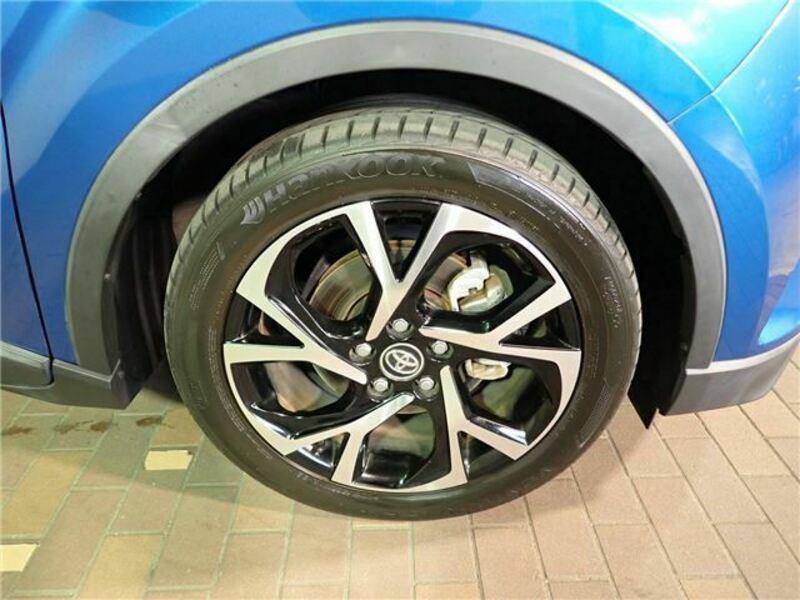C-HR-6