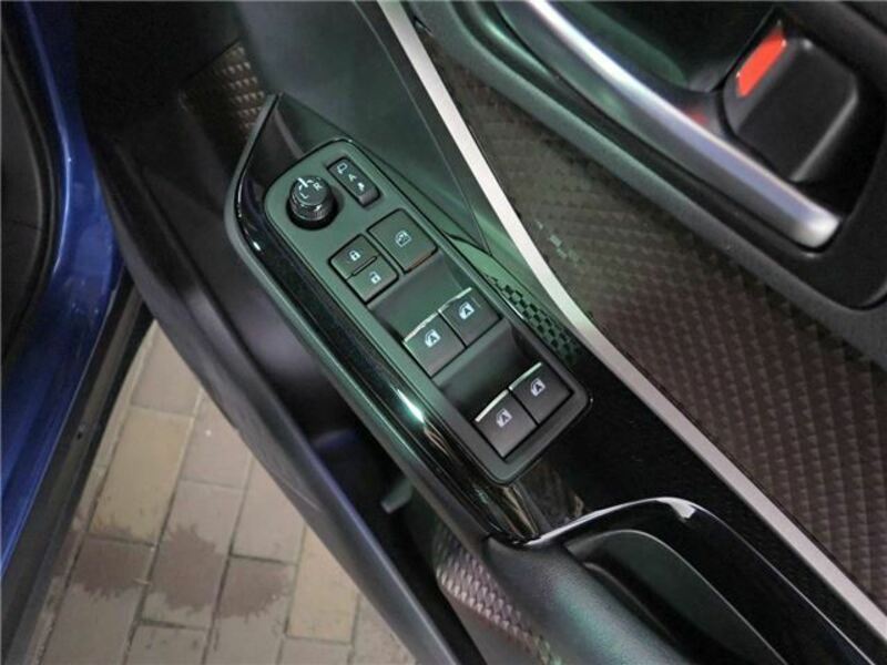 C-HR-22