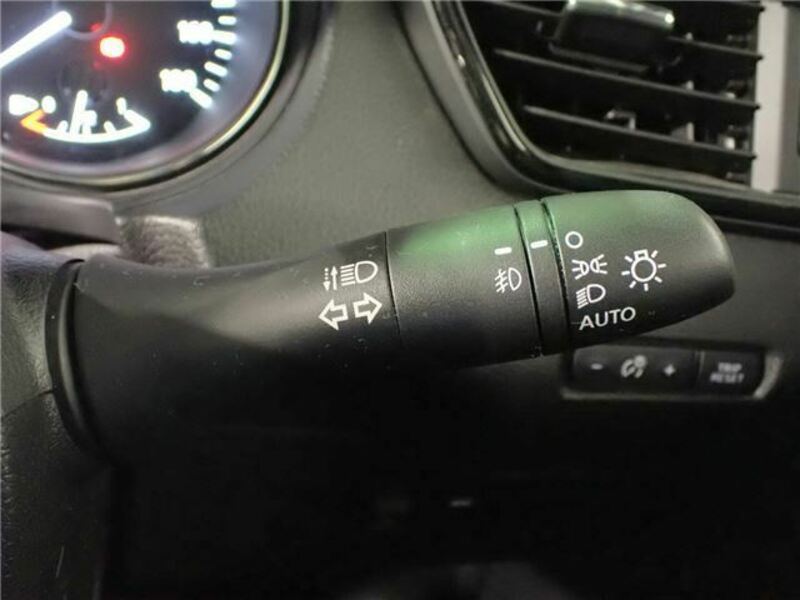 X-TRAIL-21