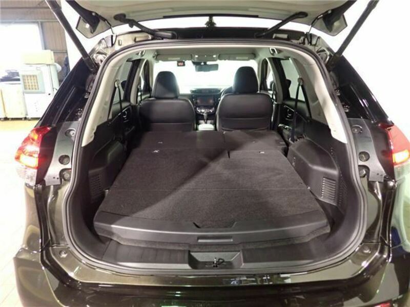 X-TRAIL-32