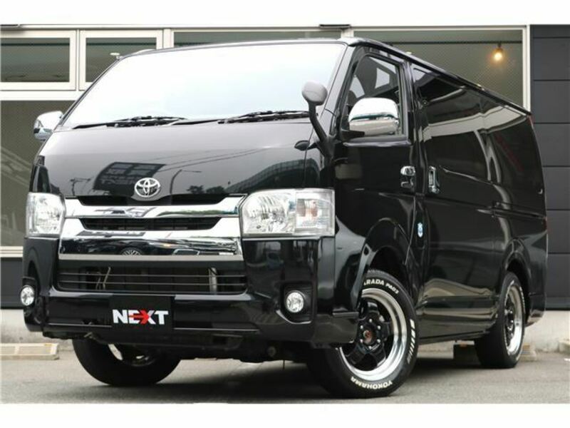 TOYOTA HIACE