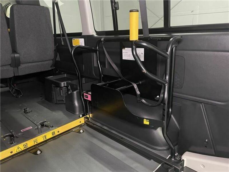 HIACE VAN-18