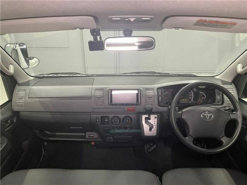 HIACE VAN-27