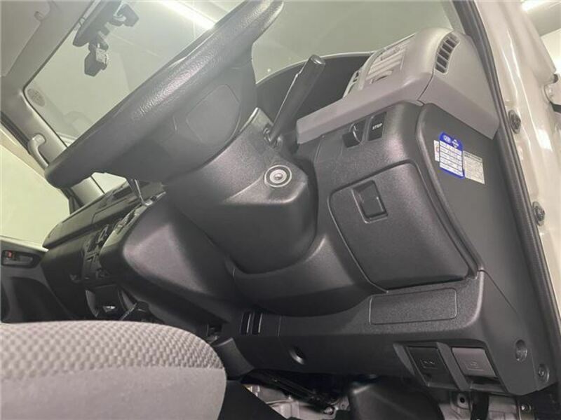 HIACE VAN-29