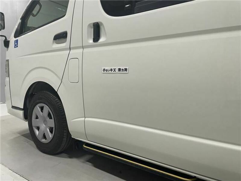 HIACE VAN-43