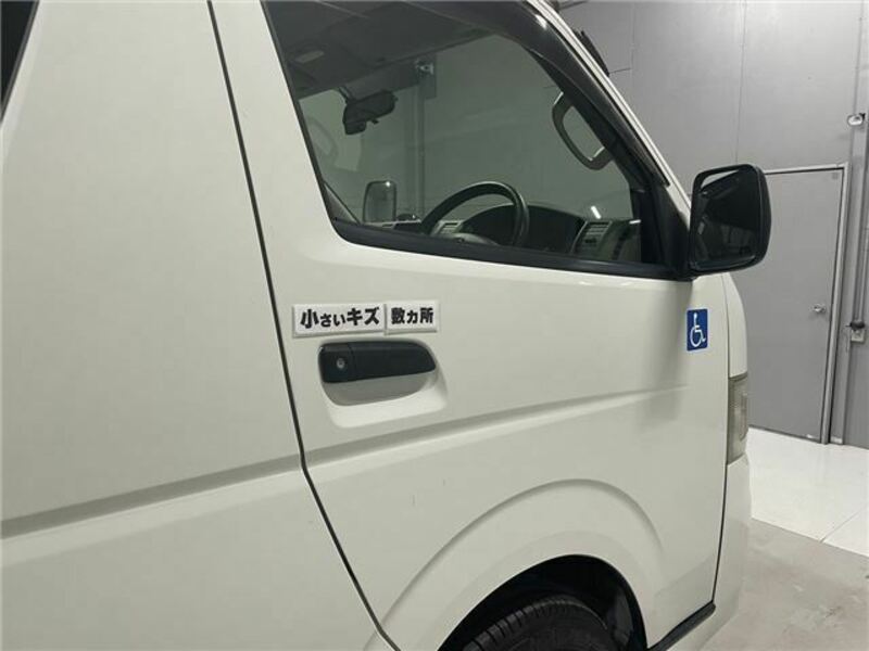 HIACE VAN-48