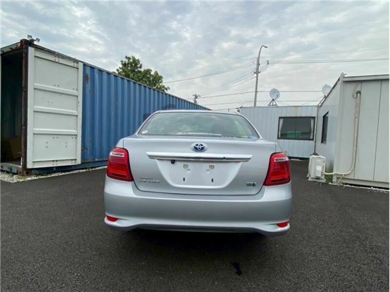 COROLLA AXIO