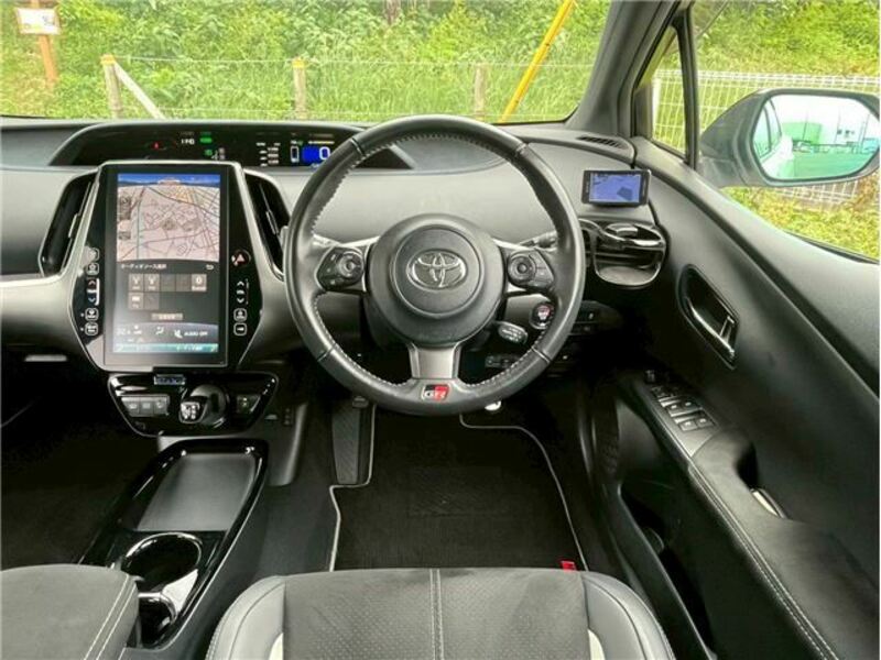 PRIUS PHV