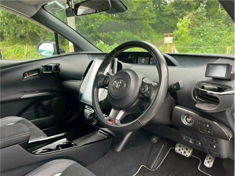 PRIUS PHV