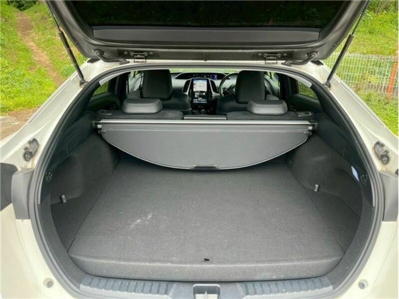 PRIUS PHV