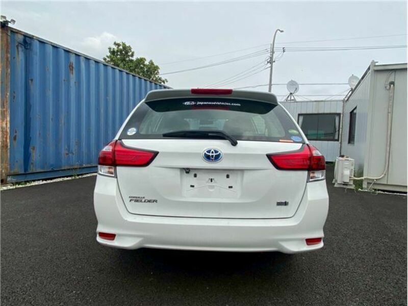 COROLLA FIELDER