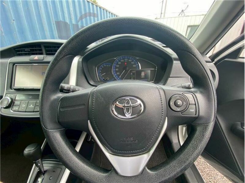 COROLLA FIELDER