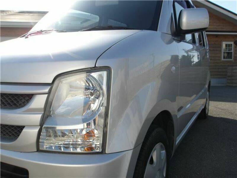 WAGON R-12