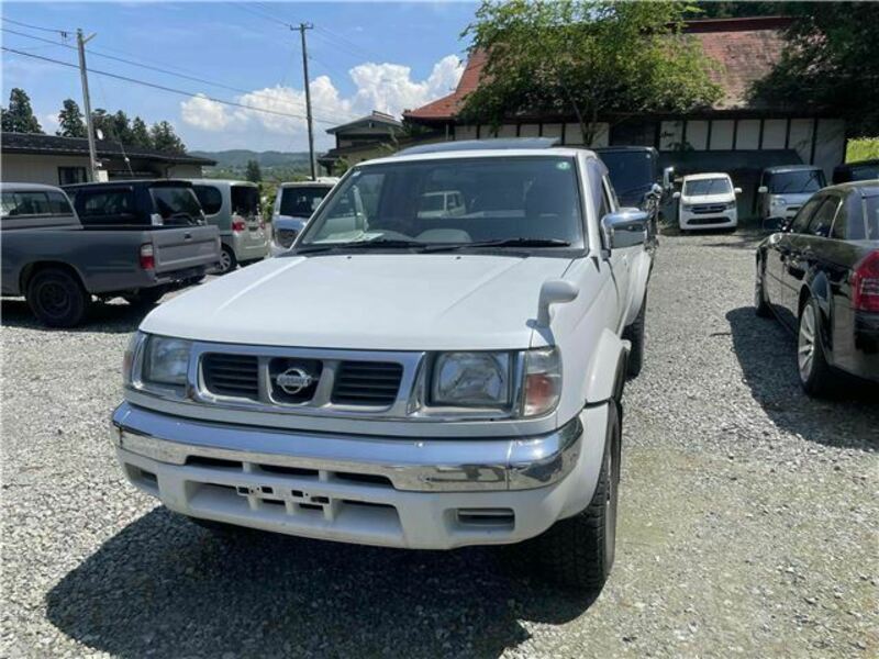 DATSUN PICKUP