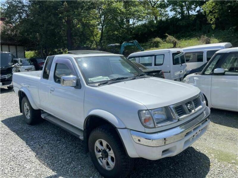 DATSUN PICKUP