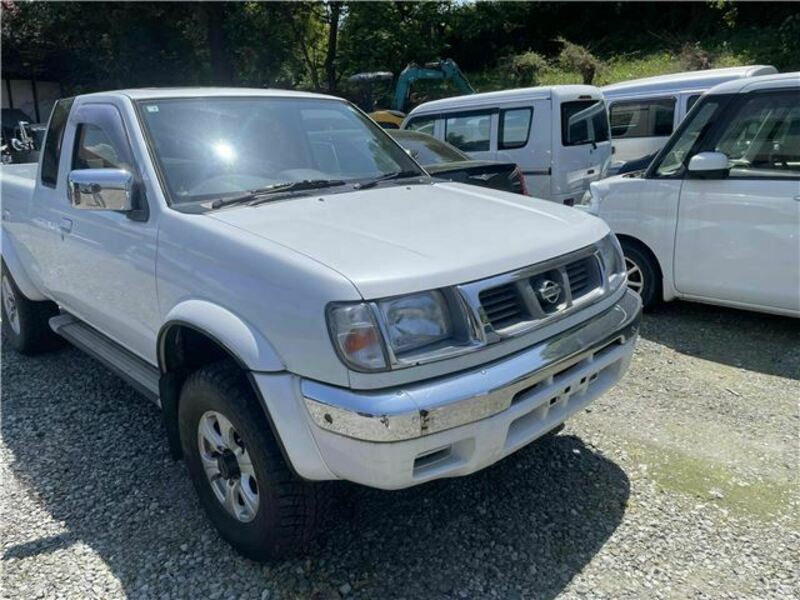 DATSUN PICKUP