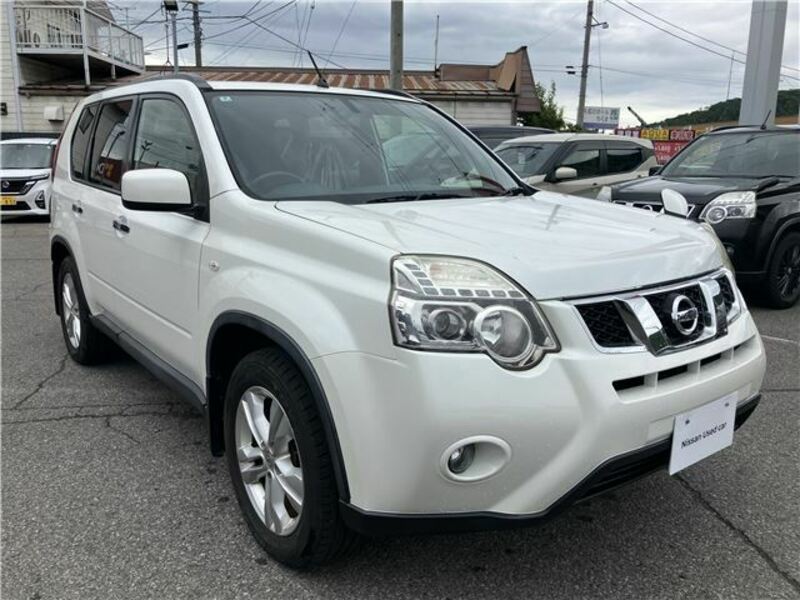 X-TRAIL