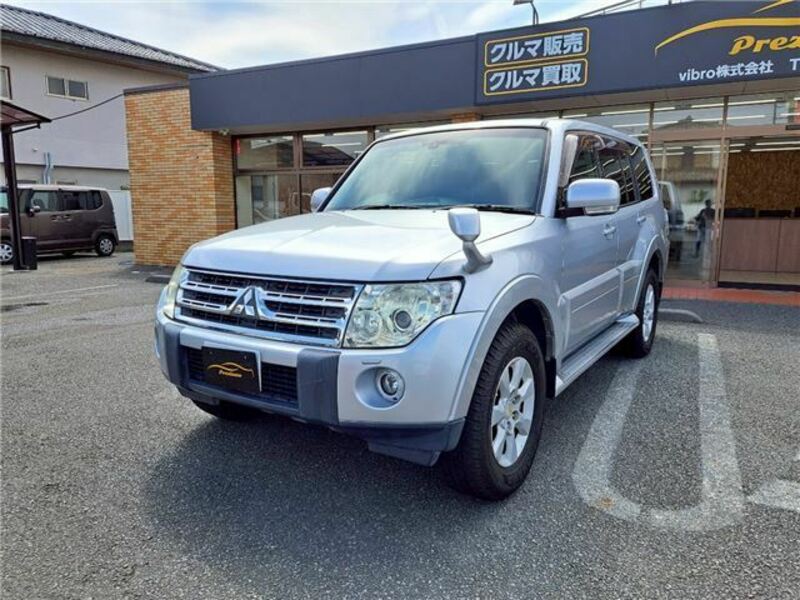 MITSUBISHI PAJERO