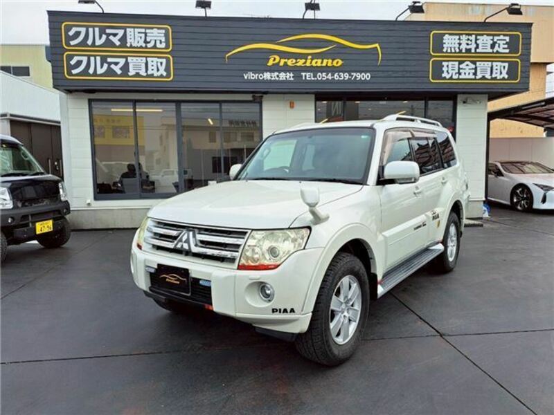 MITSUBISHI PAJERO