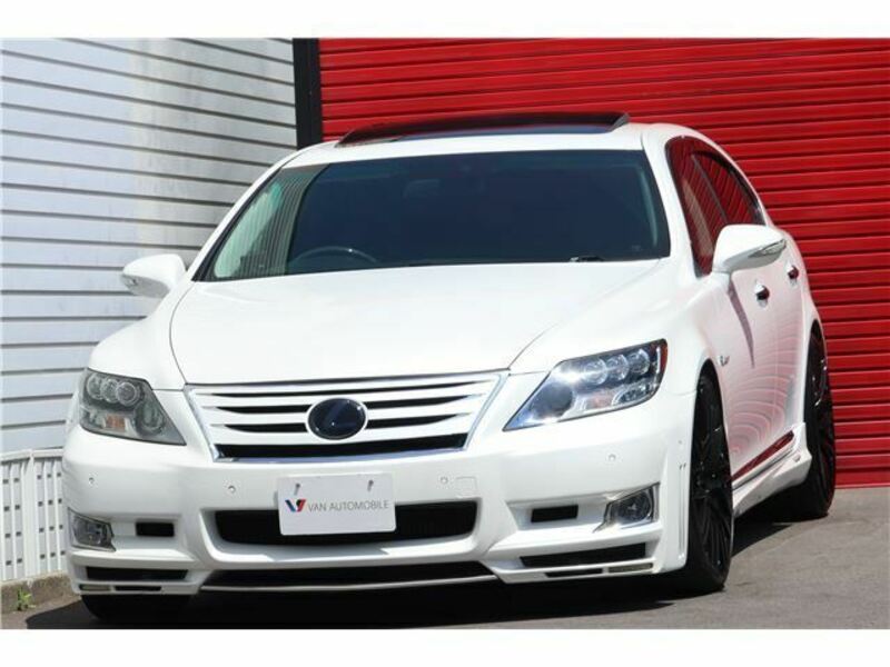 LEXUS LS