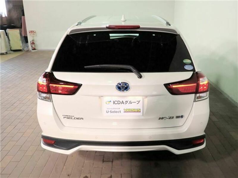 COROLLA FIELDER