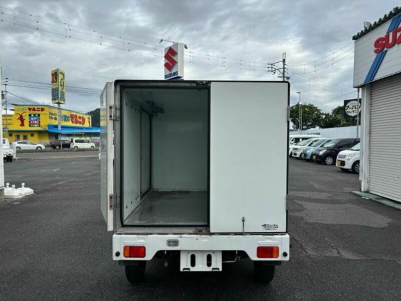 CARRY TRUCK