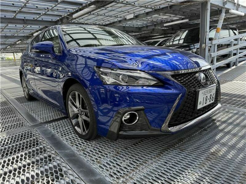 LEXUS　CT