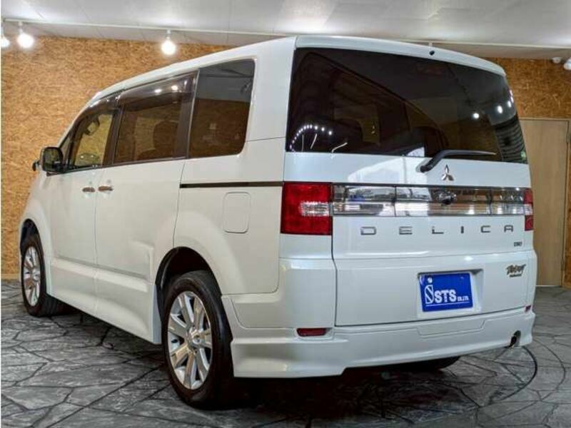 DELICA D5