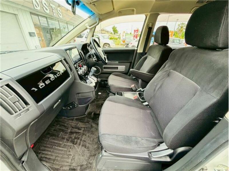 DELICA D5