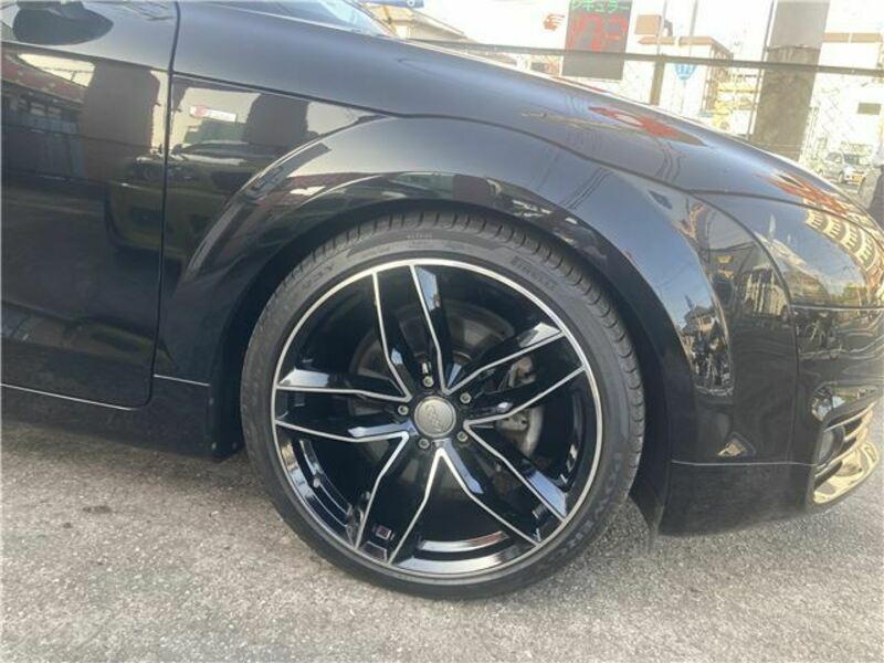TT