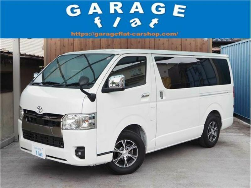 TOYOTA HIACE