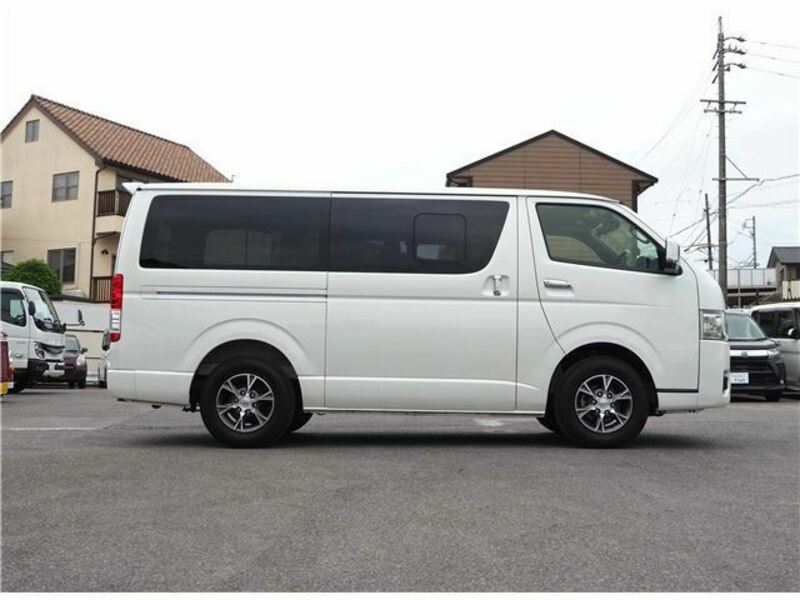 HIACE