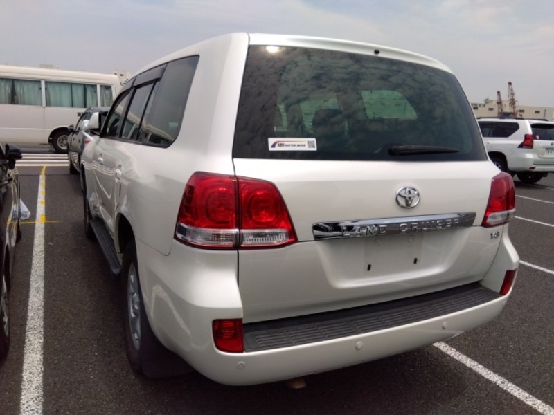 LAND CRUISER-2