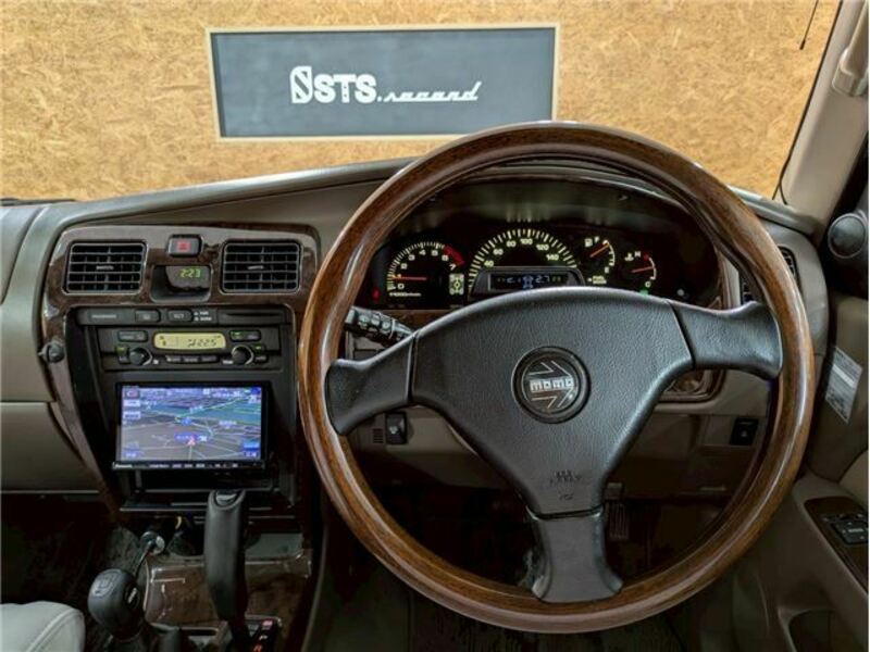 HILUX SURF