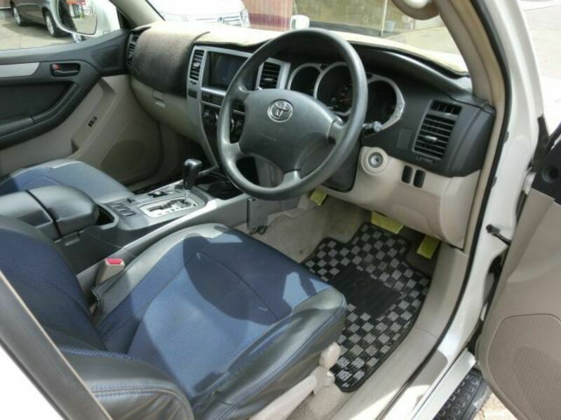 HILUX SURF