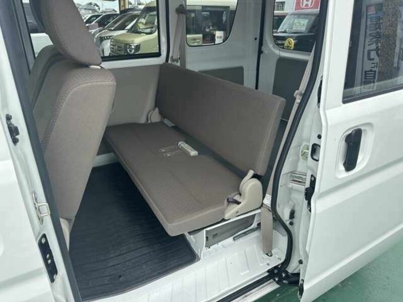 CLIPPER VAN