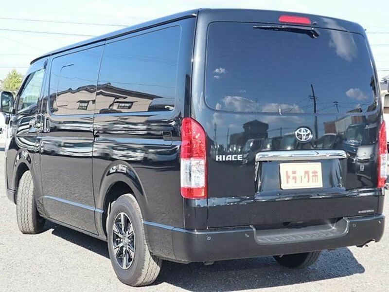 HIACE VAN
