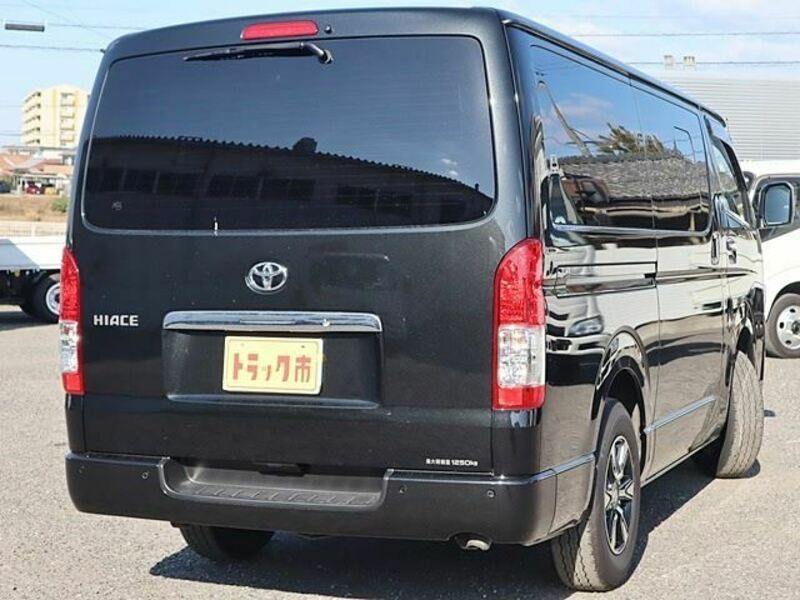 HIACE VAN