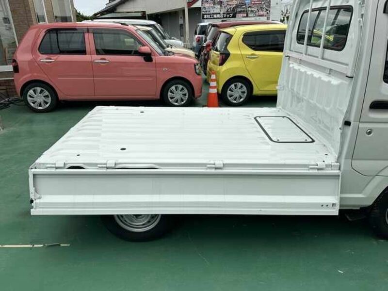 CLIPPER TRUCK
