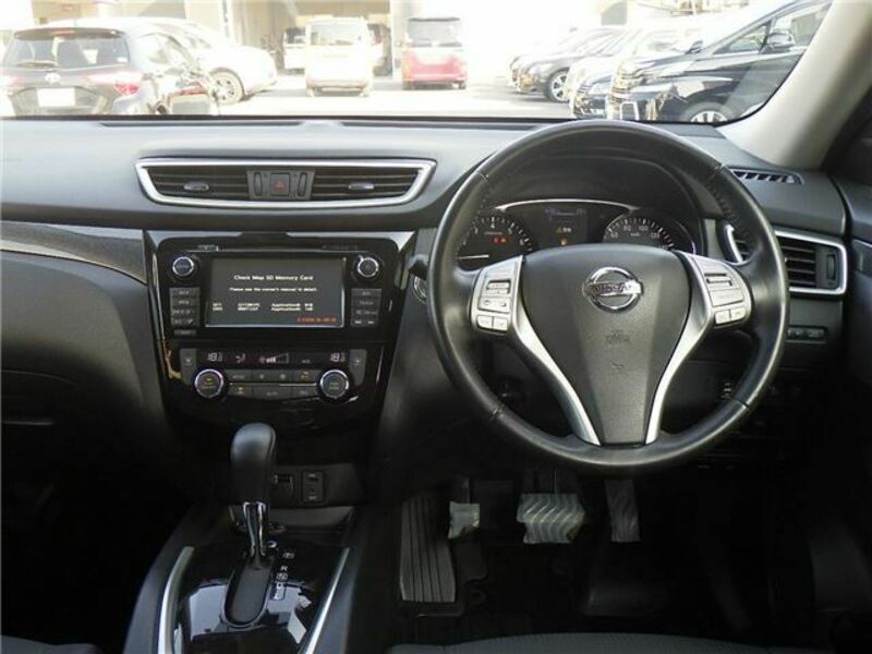 X-TRAIL