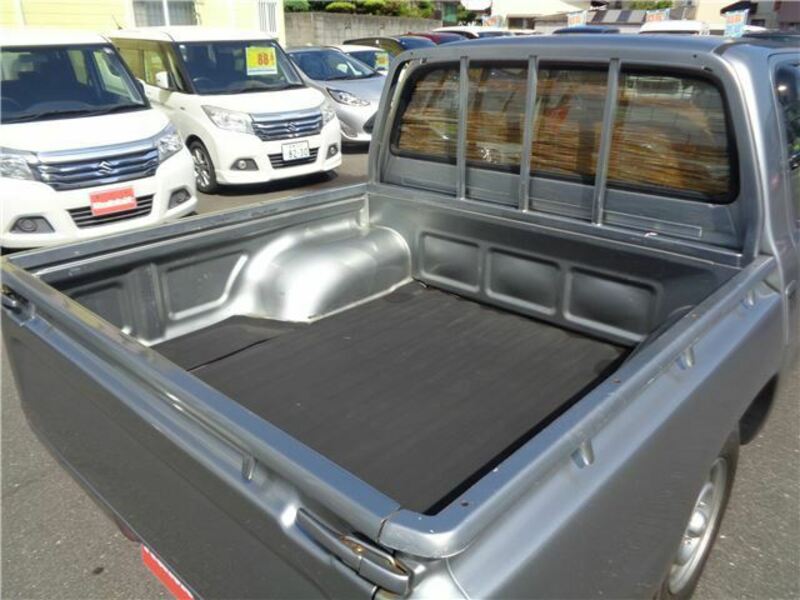 HILUX