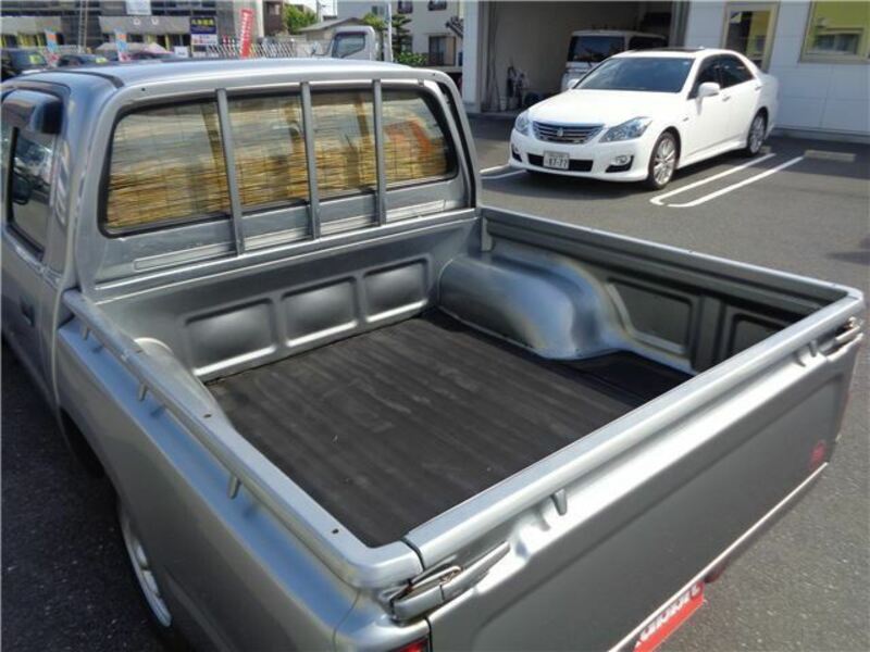 HILUX