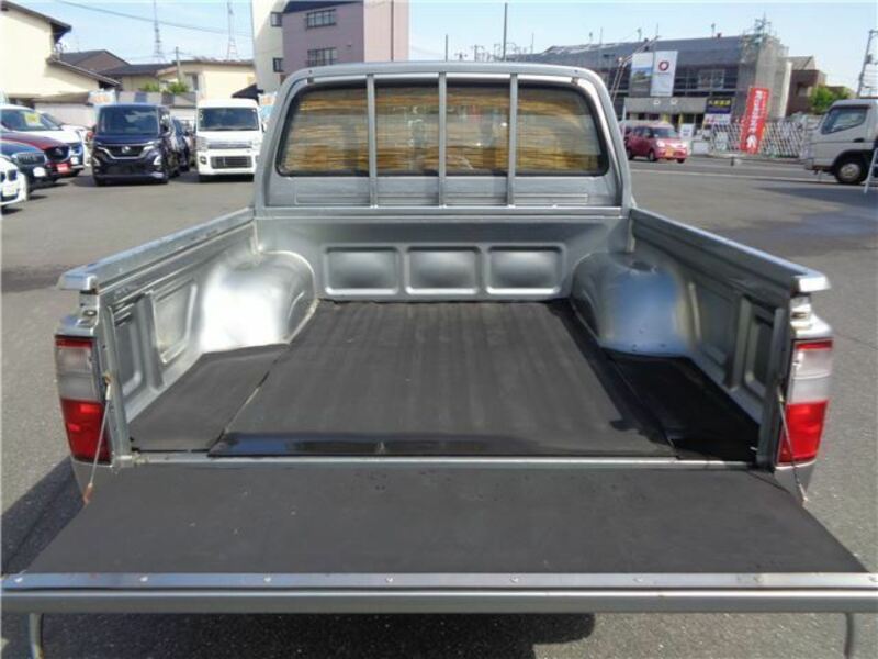 HILUX