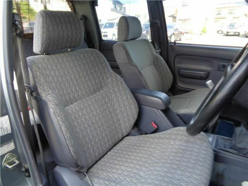 HILUX